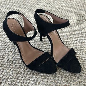 BCBG Maxazria black heels size 9